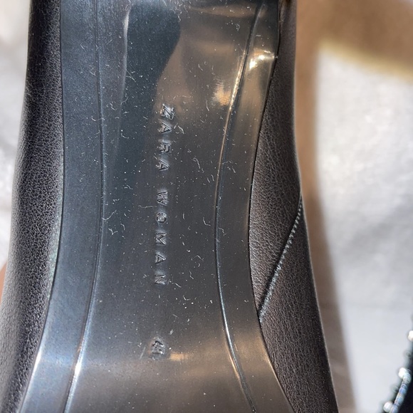 NWOT/NWOB STUDDED FRONT DETAIL SZ 41 US 10 BOOTIE - Picture 6 of 6